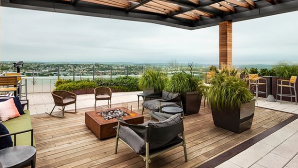 Multiple seating options add flexibility to your terrace space